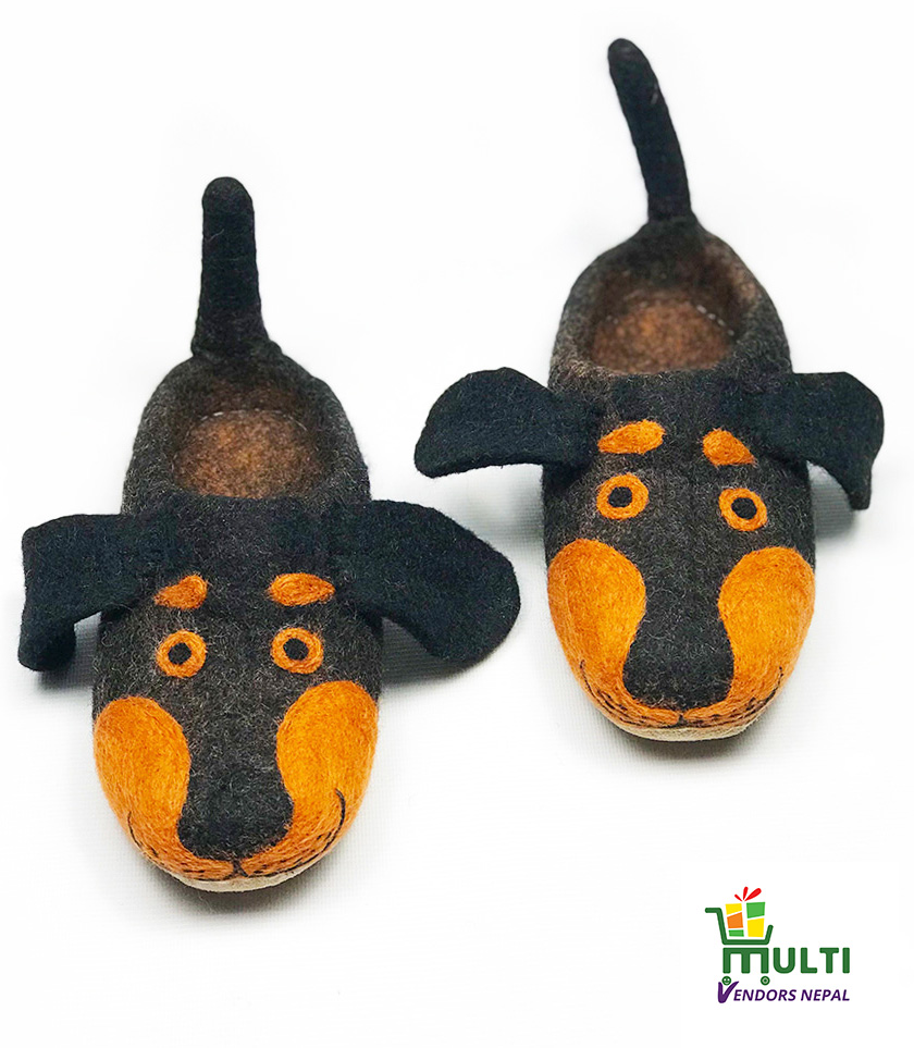 FELT SHOES -MV 0122 -DOBERMAN DOG DESIGN 