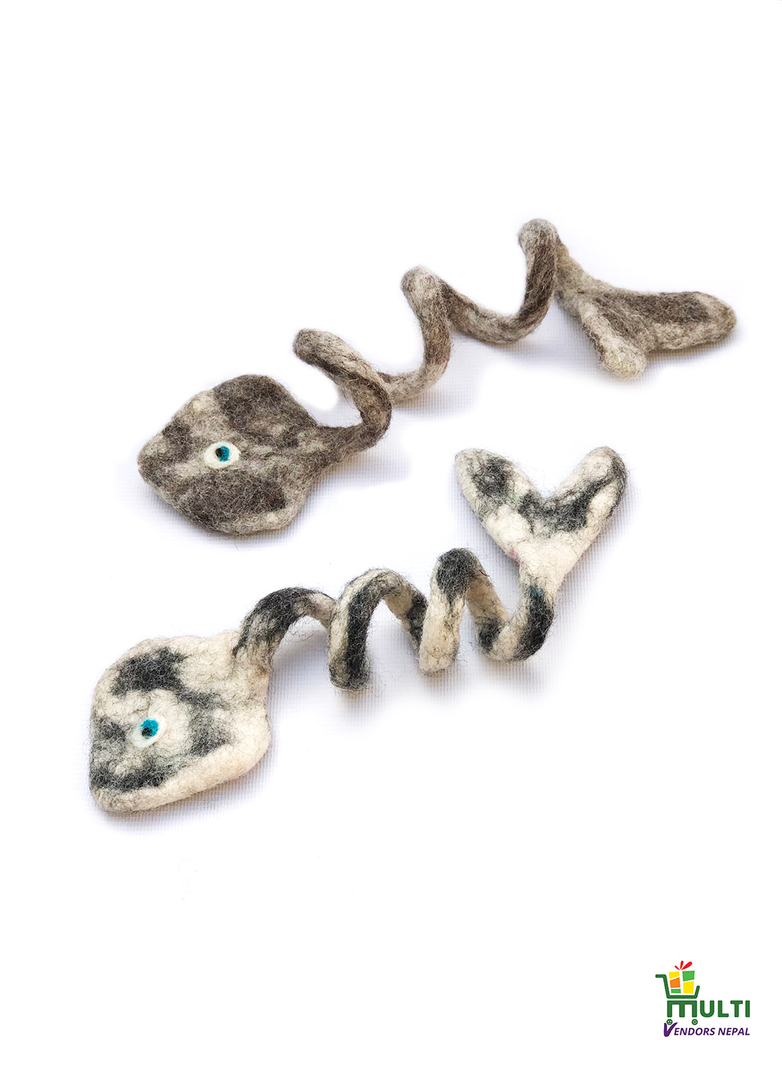 All Natural Felt Spring With Fish -MVSEB-CTN-804