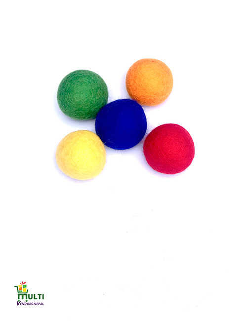 CAT TOYS / SET OF MULTICOLORED BALLS
